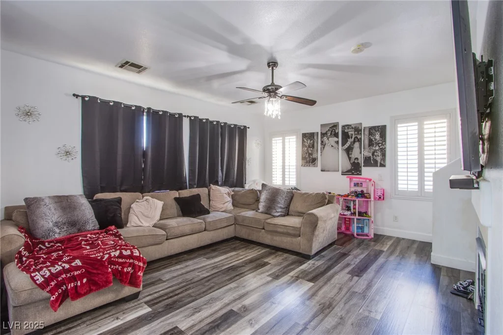 4429 Azure, Las Vegas, NV 89115