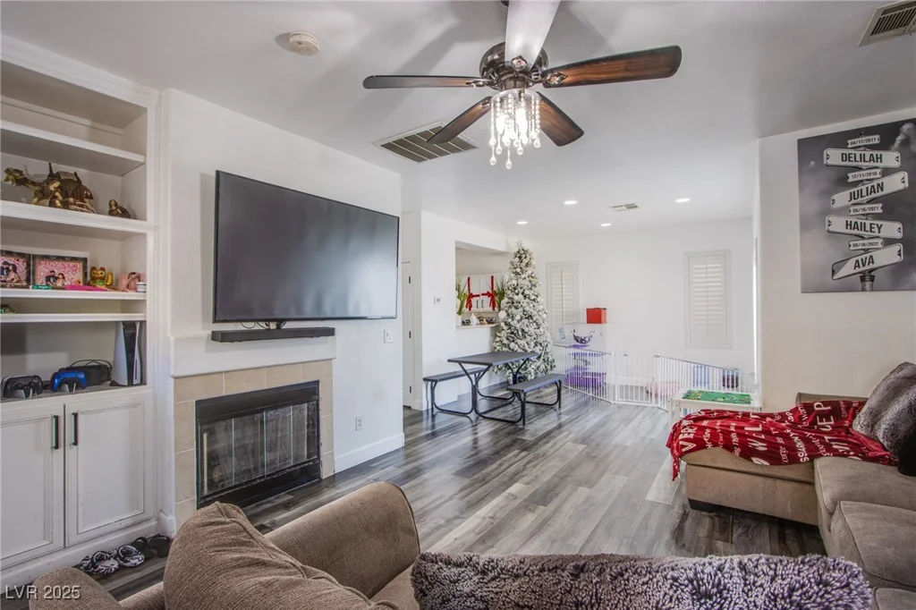 4429 Azure, Las Vegas, NV 89115