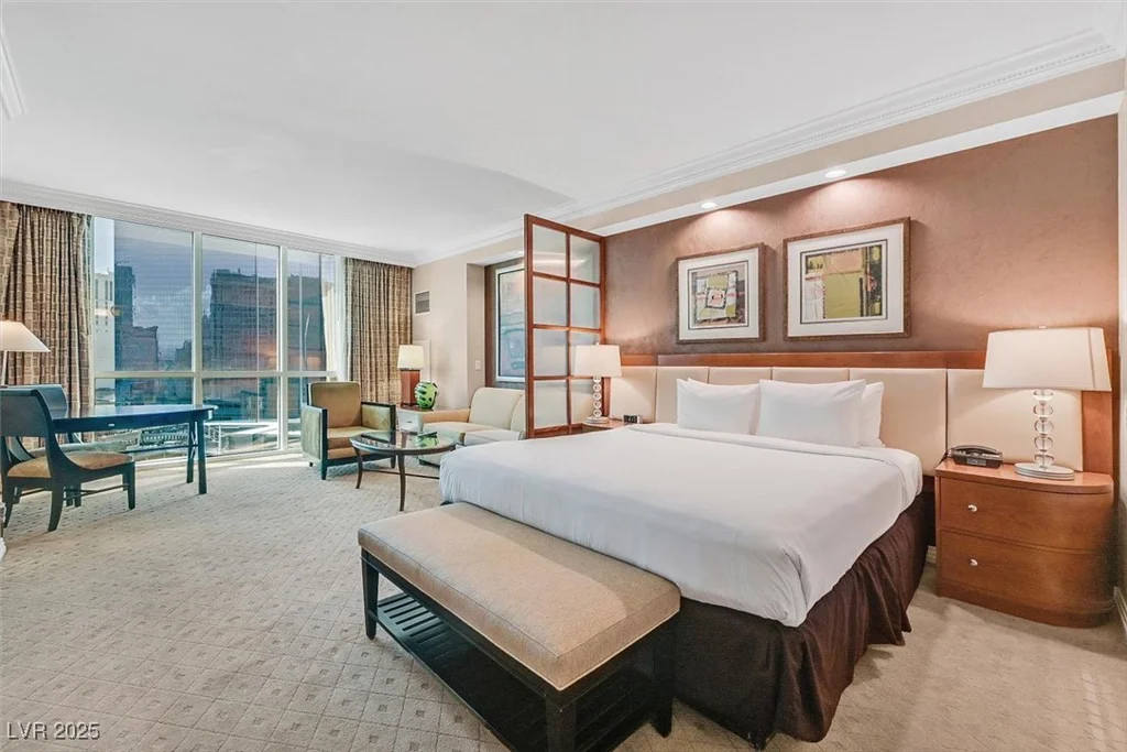 135 Harmon, Las Vegas, NV 89109