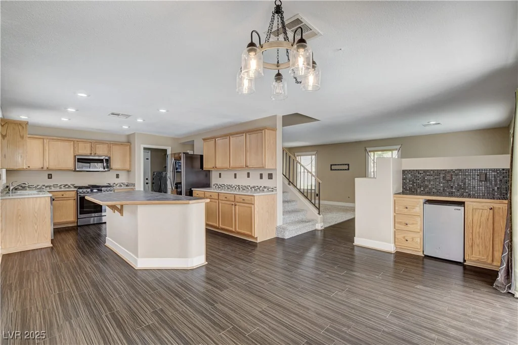 3717 Shanagolden, Las Vegas, NV 89129