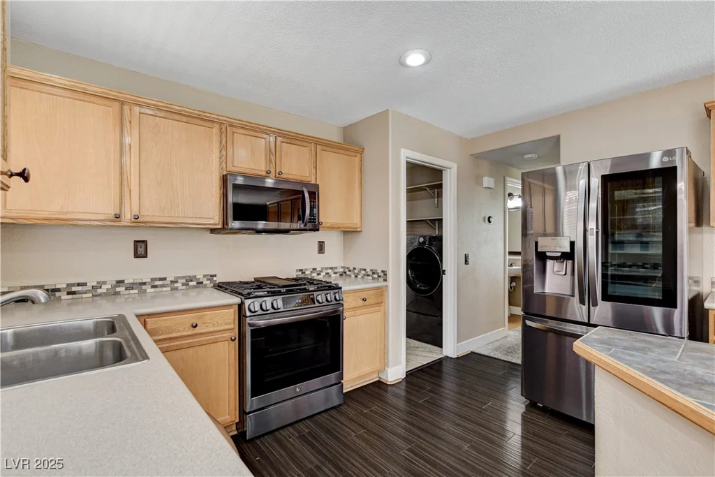 3717 Shanagolden, Las Vegas, NV 89129