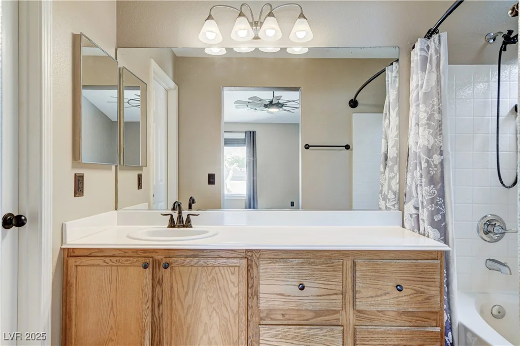 3717 Shanagolden, Las Vegas, NV 89129
