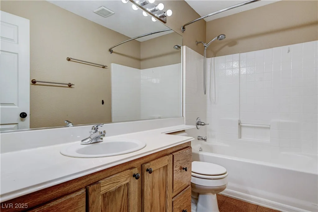 3717 Shanagolden, Las Vegas, NV 89129