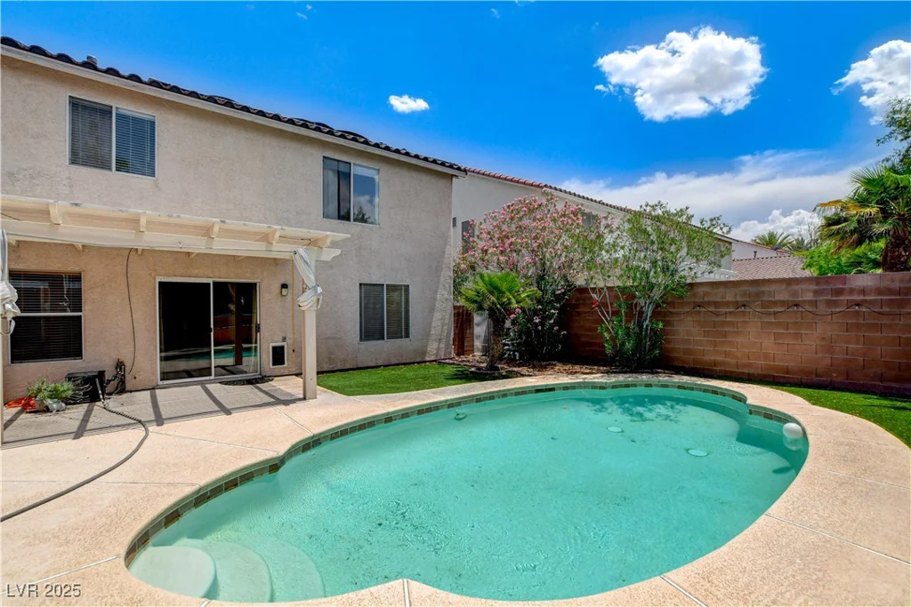3717 Shanagolden, Las Vegas, NV 89129