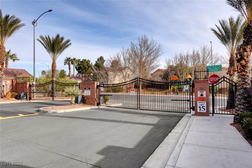 3717 Shanagolden, Las Vegas, NV 89129