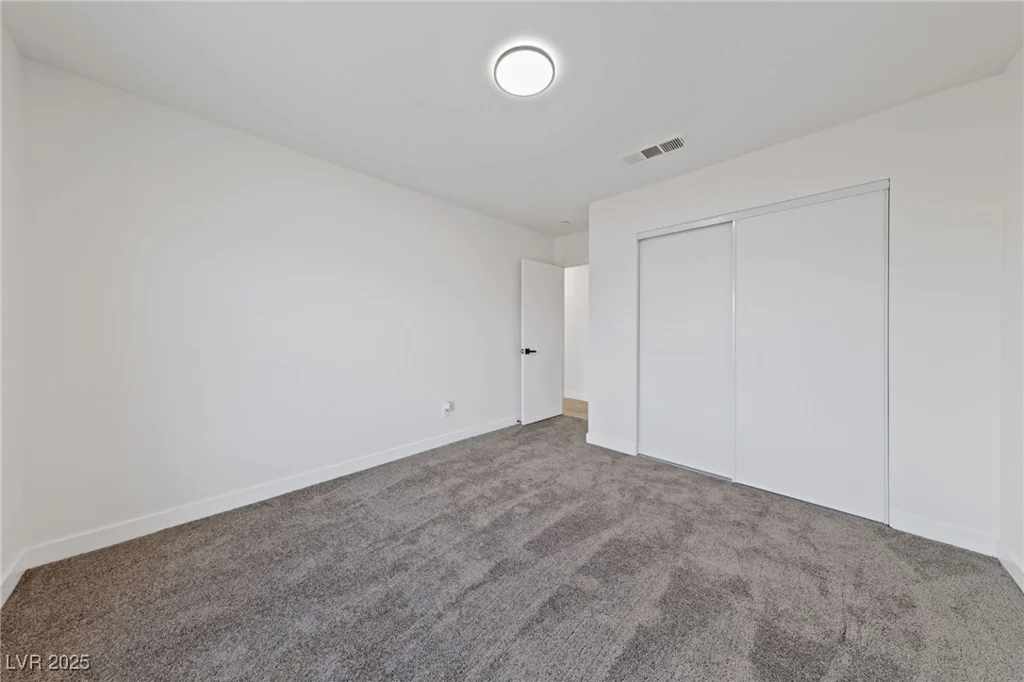 383 Virginia Lake, Henderson, NV 89015