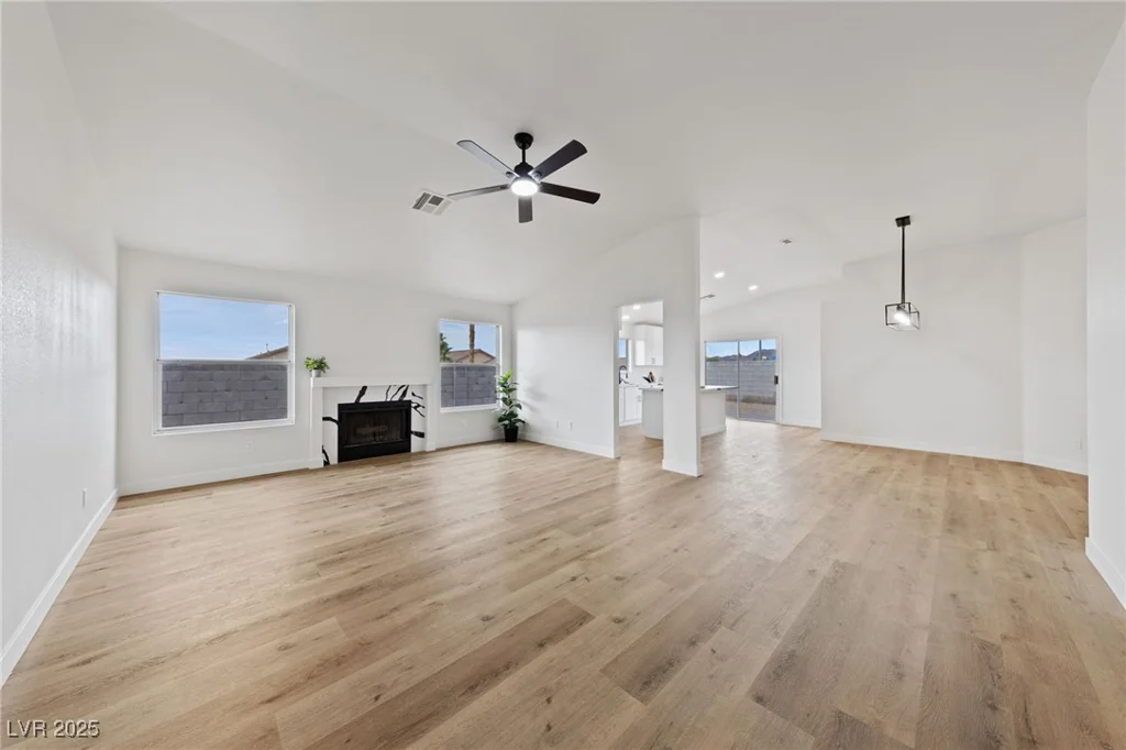 383 Virginia Lake, Henderson, NV 89015