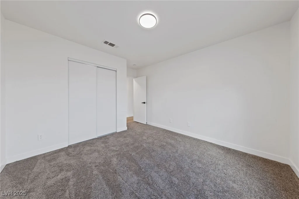 383 Virginia Lake, Henderson, NV 89015