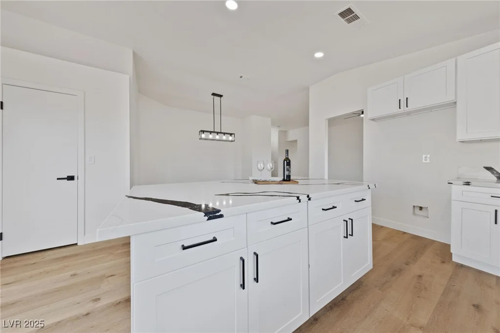 383 Virginia Lake, Henderson, NV 89015