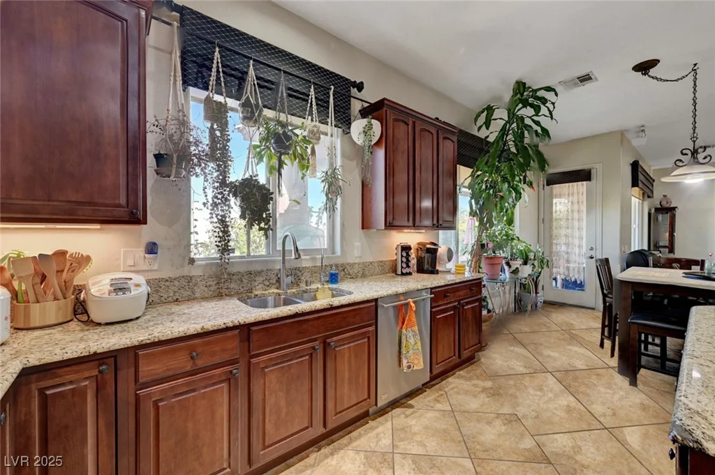 8564 Mayport, Las Vegas, NV 89131