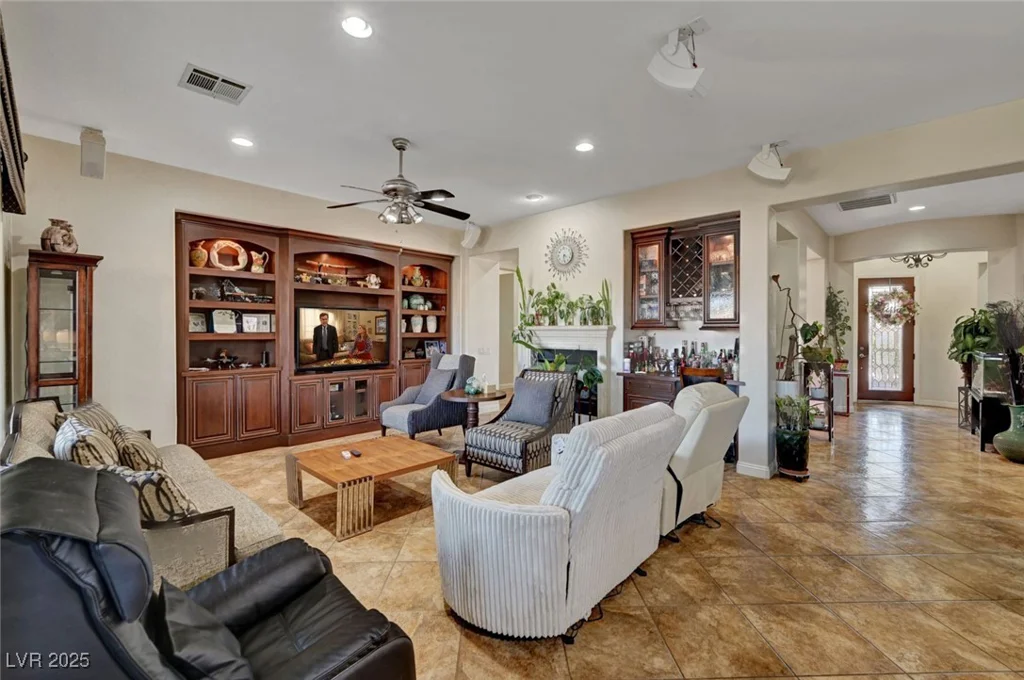 8564 Mayport, Las Vegas, NV 89131