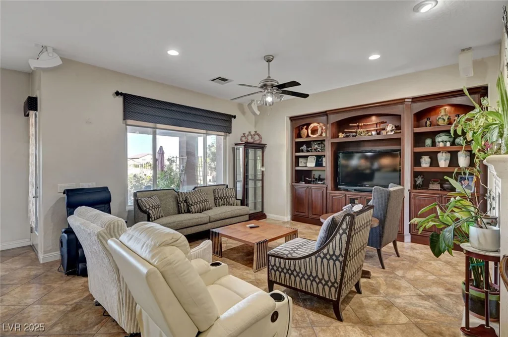 8564 Mayport, Las Vegas, NV 89131