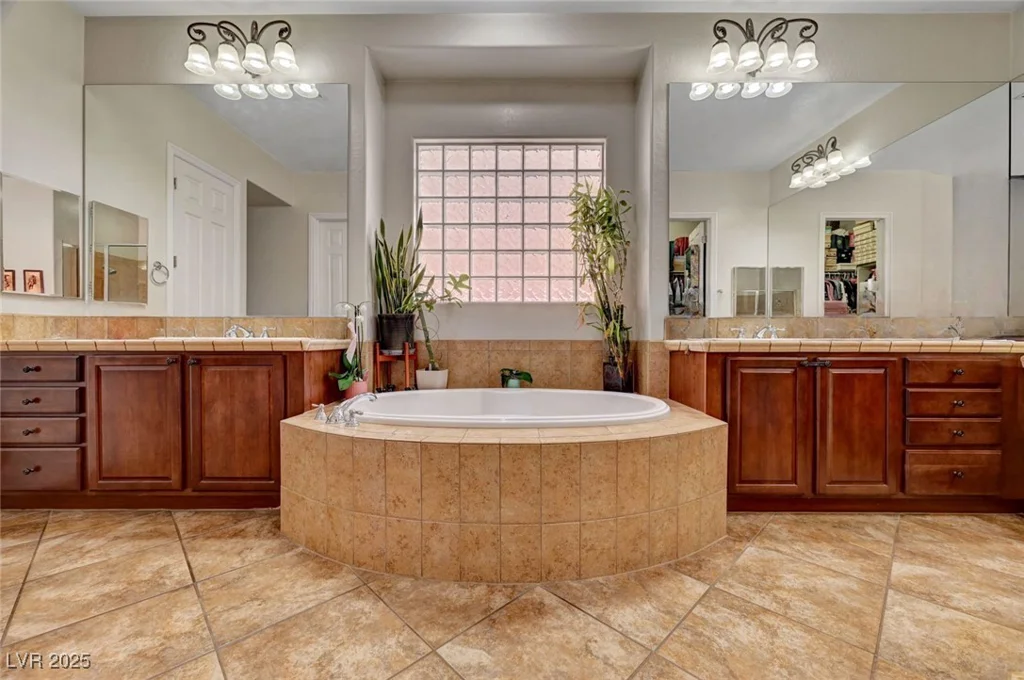 8564 Mayport, Las Vegas, NV 89131