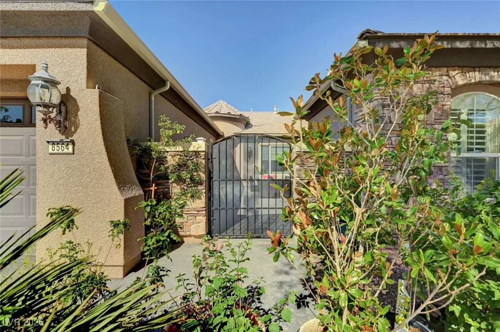 8564 Mayport, Las Vegas, NV 89131