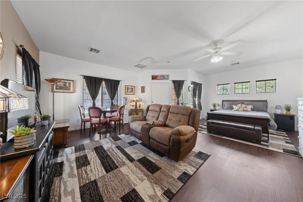 4883 Grey Mesa, Las Vegas, NV 89149