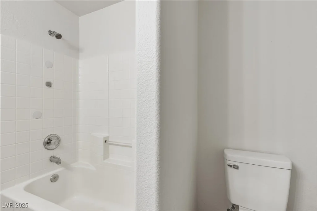 6117 Daisy Lee, Las Vegas, NV 89108