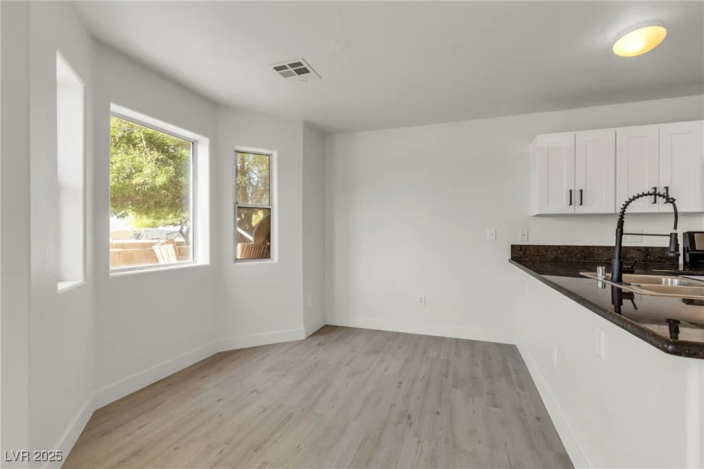 6117 Daisy Lee, Las Vegas, NV 89108