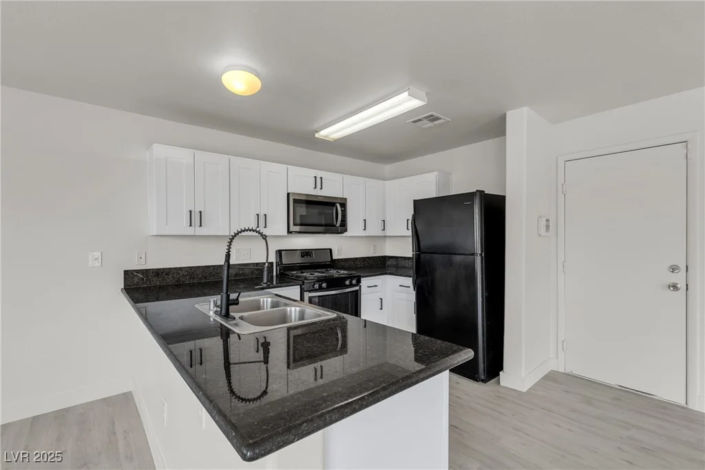 6117 Daisy Lee, Las Vegas, NV 89108