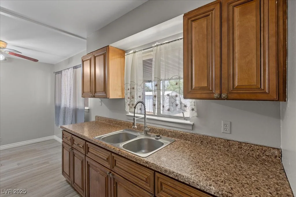 808 Reynolds, North Las Vegas, NV 89030