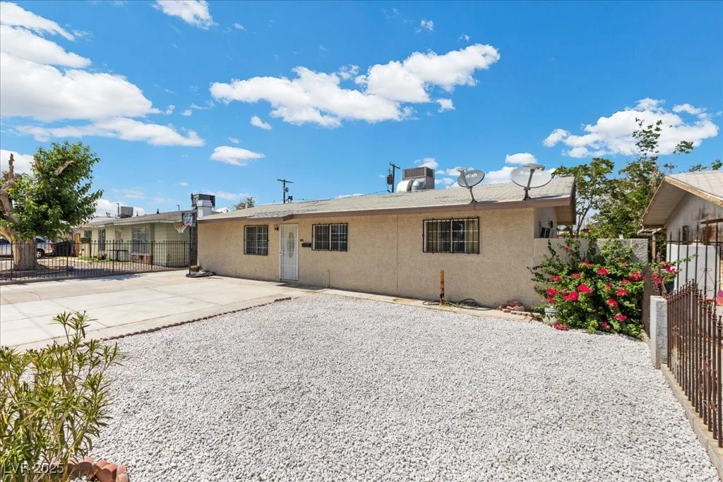 808 Reynolds, North Las Vegas, NV 89030
