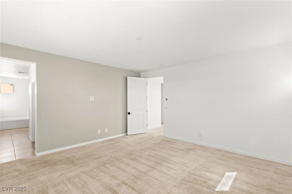 6901 Whisper Canyon, North Las Vegas, NV 89084