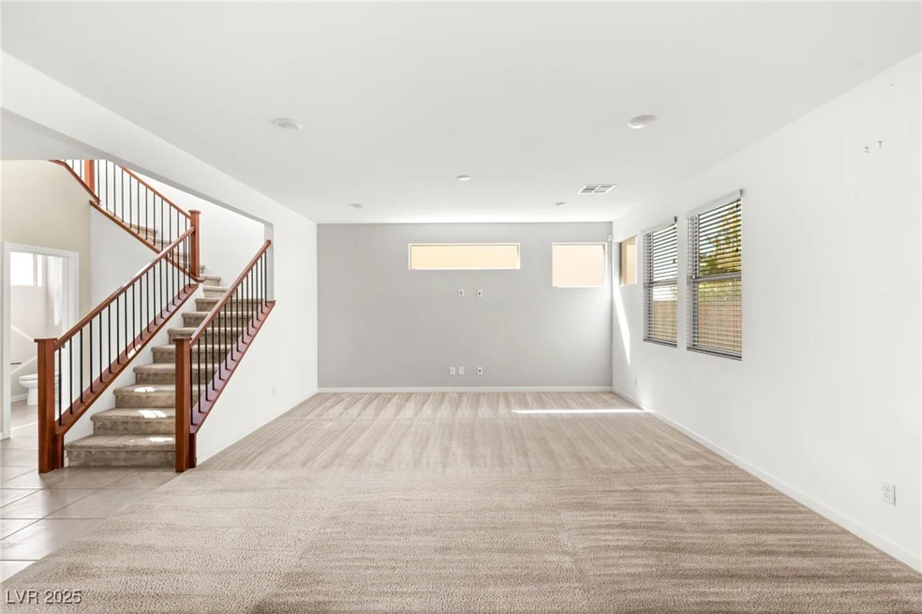 6901 Whisper Canyon, North Las Vegas, NV 89084