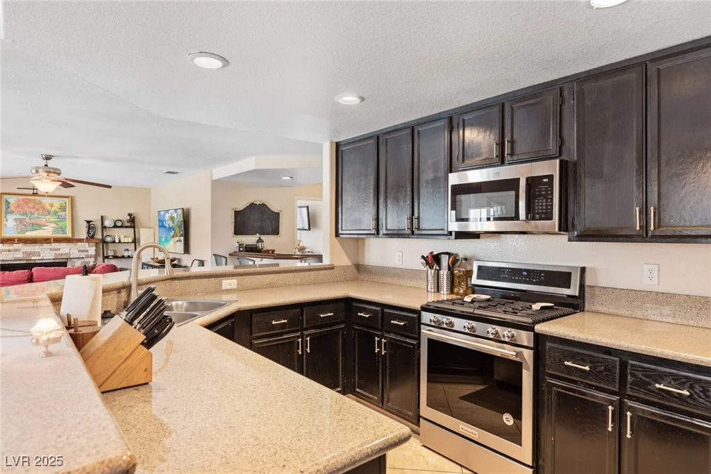 1502 Oxbow, Henderson, NV 89014