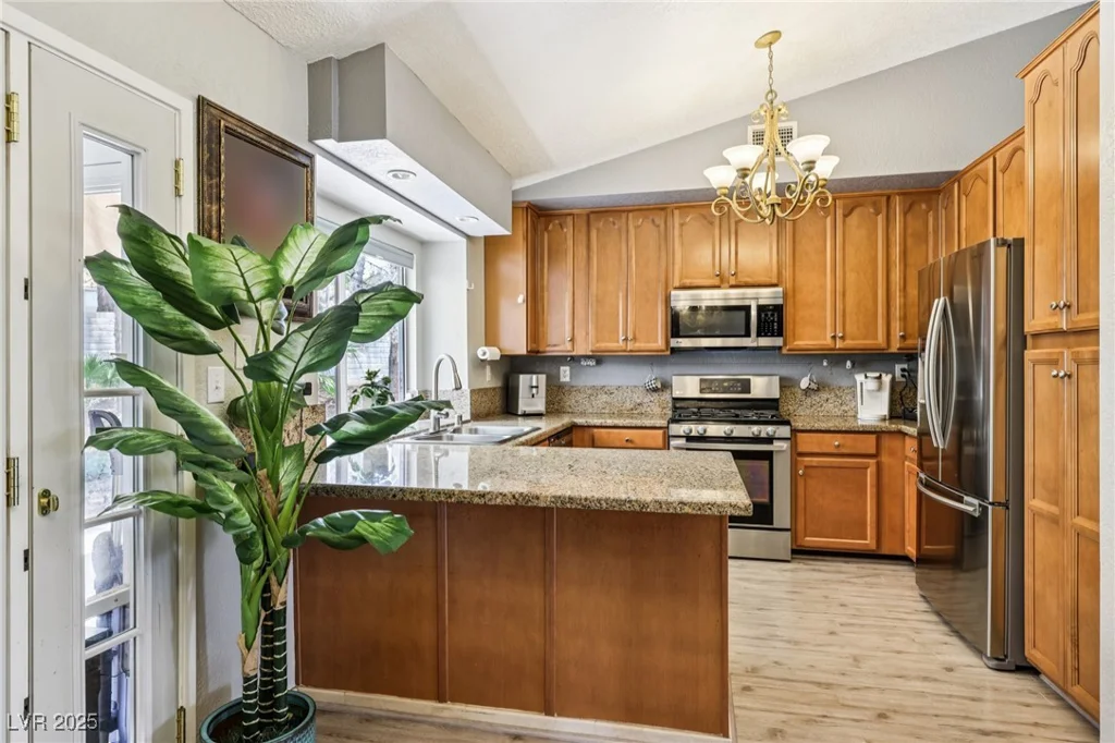 3201 Beacon Shores, Las Vegas, NV 89117
