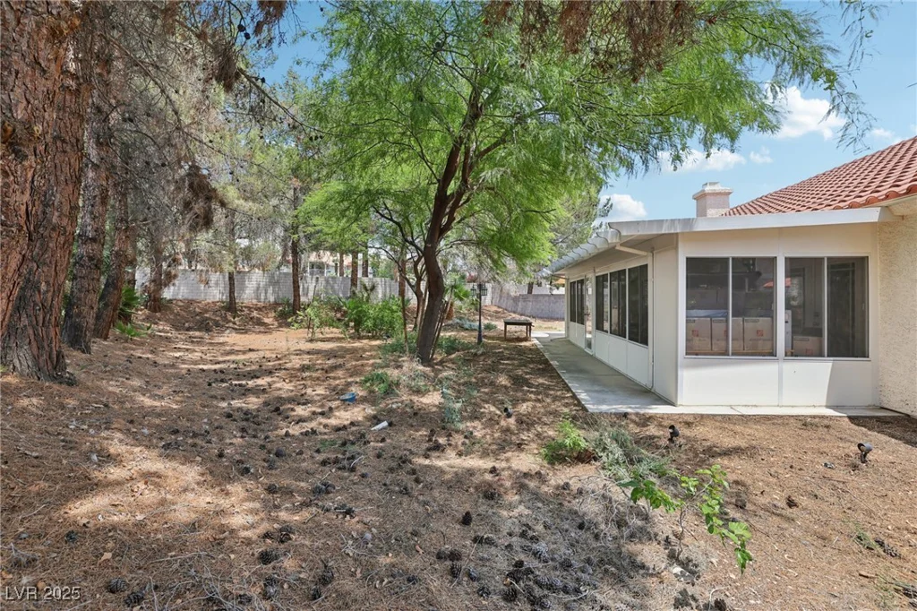 3201 Beacon Shores, Las Vegas, NV 89117
