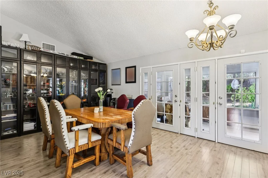 3201 Beacon Shores, Las Vegas, NV 89117