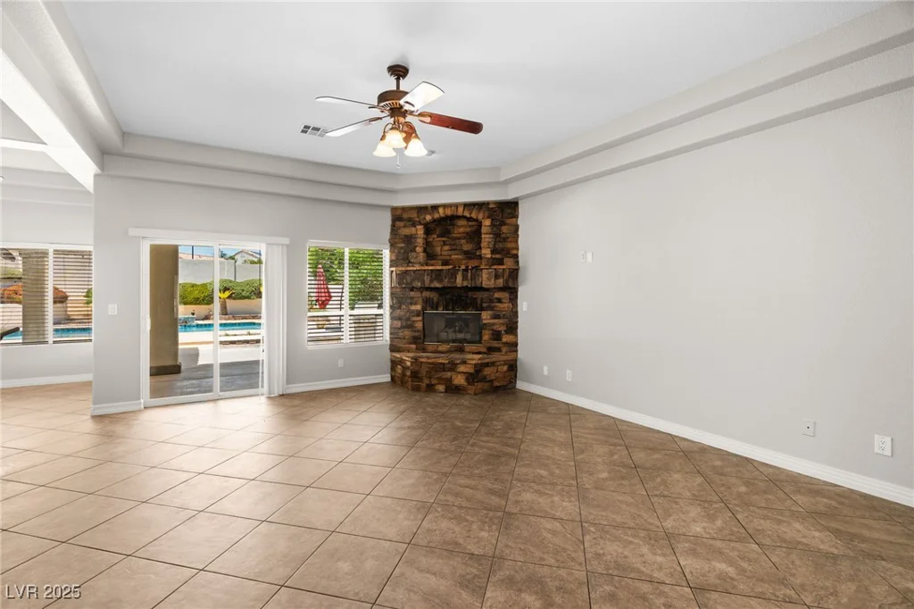 7920 Aspect, Las Vegas, NV 89149