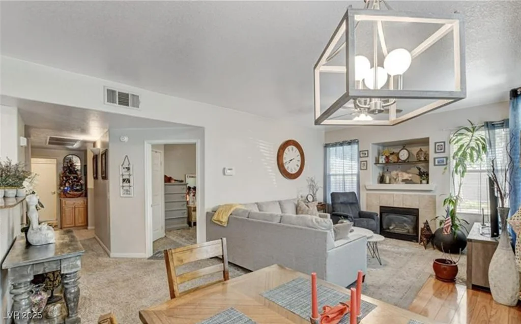 9975 Peace, Las Vegas, NV 89147