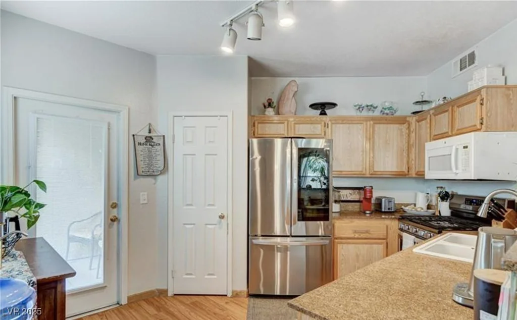 9975 Peace, Las Vegas, NV 89147