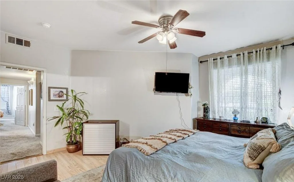 9975 Peace, Las Vegas, NV 89147