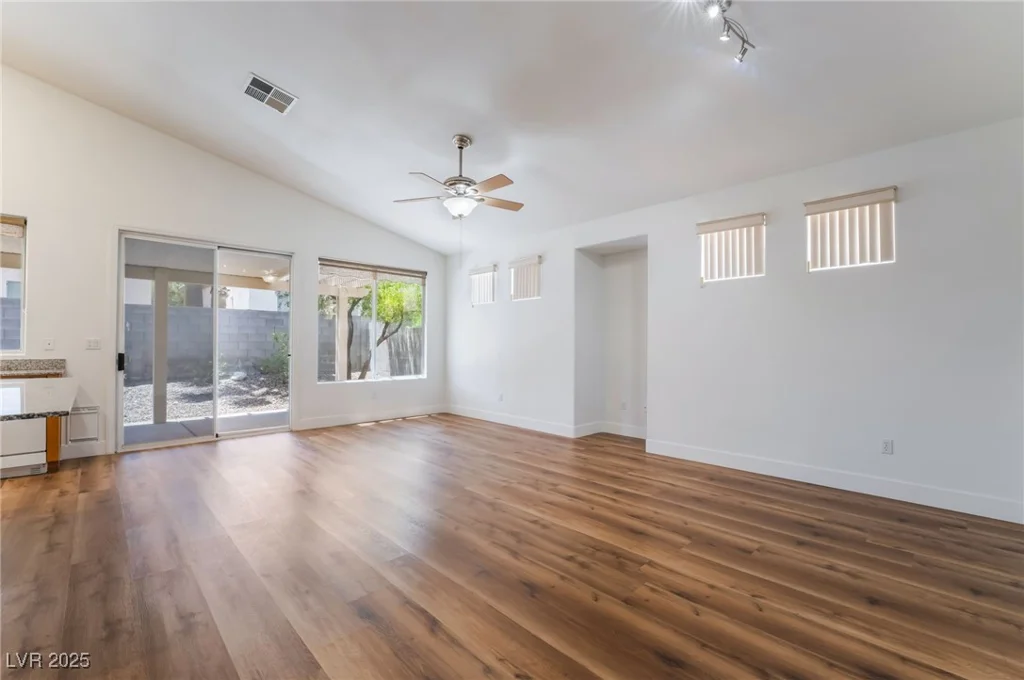 203 Sea Rim, Las Vegas, NV 89148