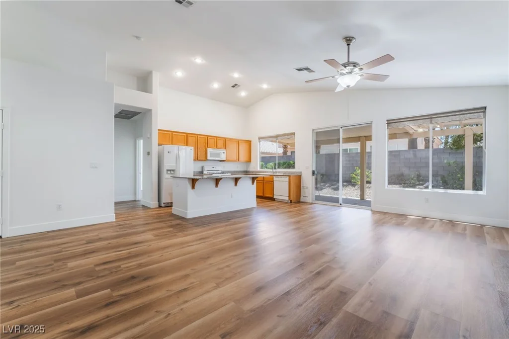 203 Sea Rim, Las Vegas, NV 89148