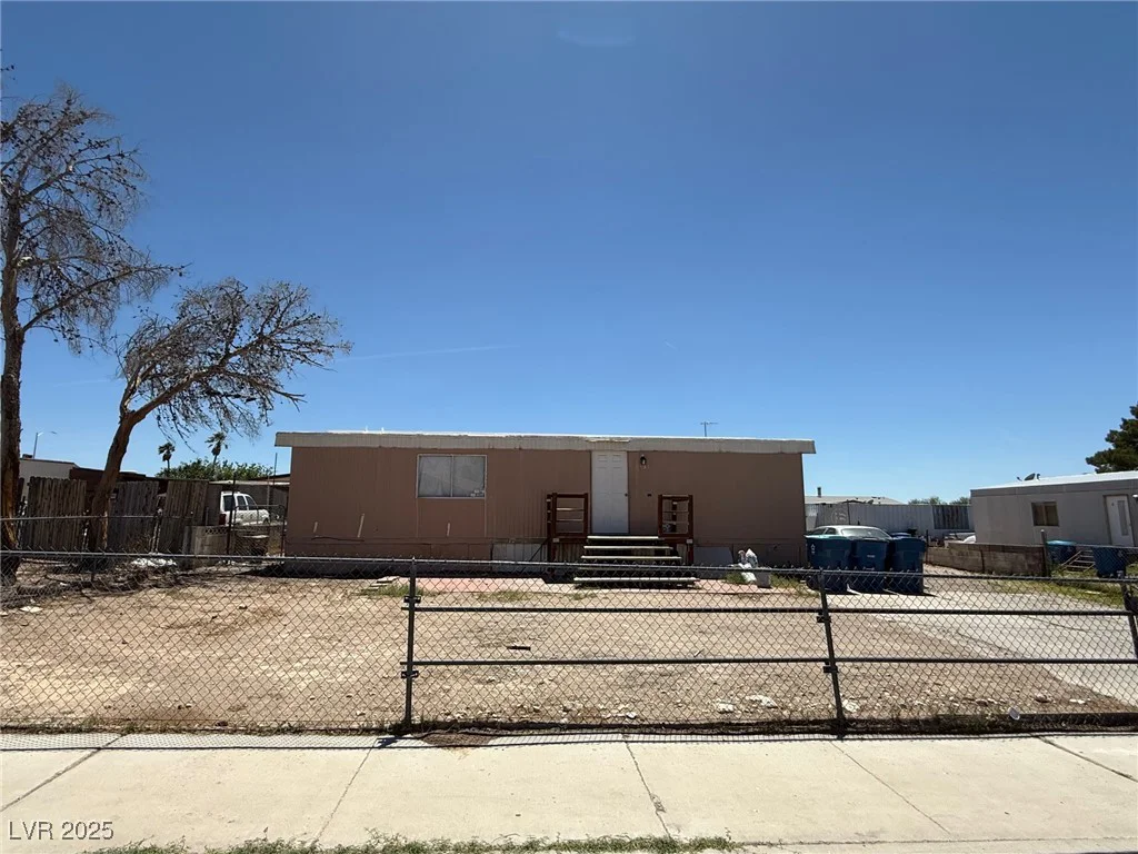 6131 Bluehill, Las Vegas, NV 89156