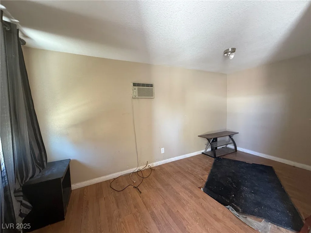 6131 Bluehill, Las Vegas, NV 89156
