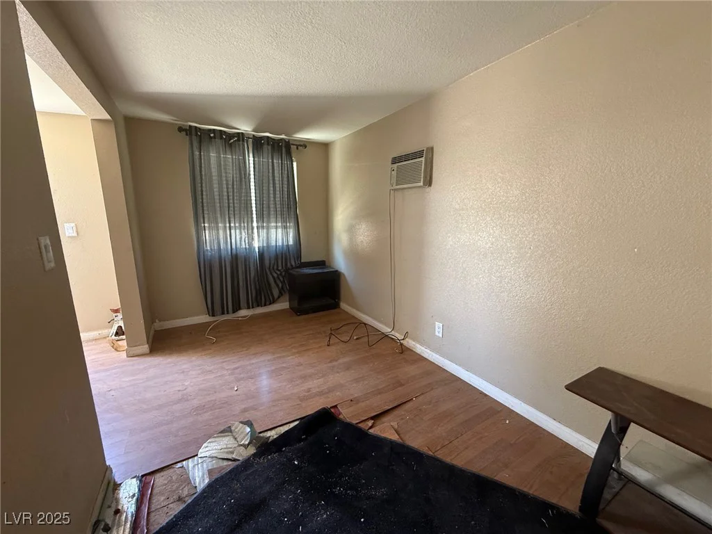 6131 Bluehill, Las Vegas, NV 89156