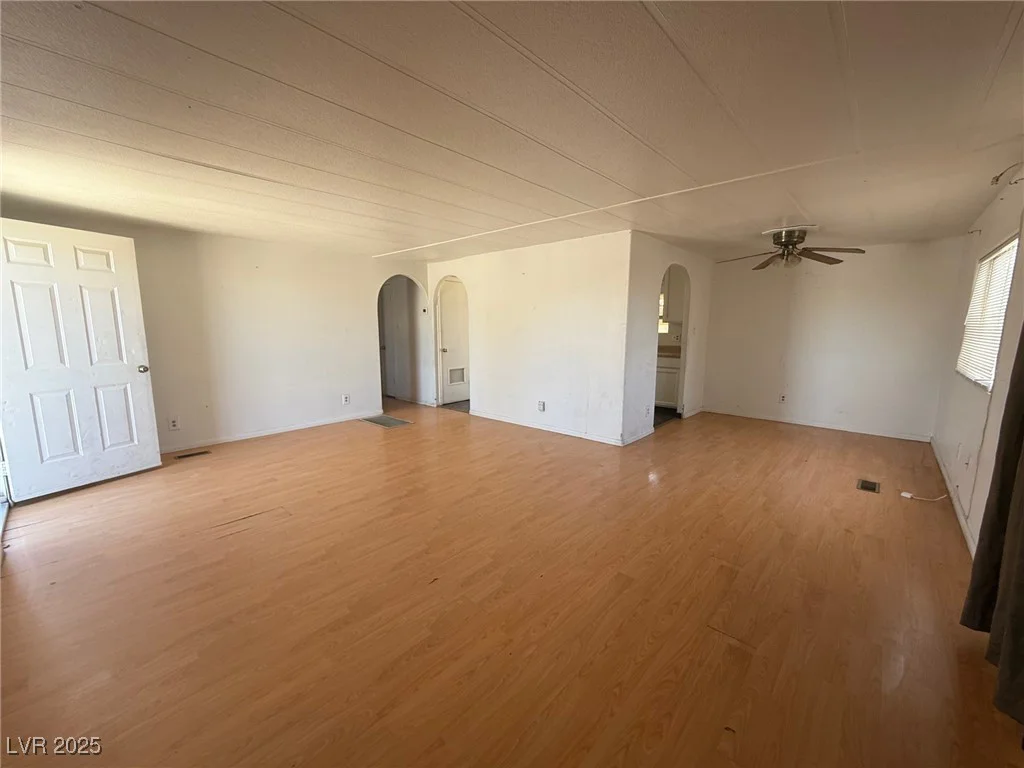 6131 Bluehill, Las Vegas, NV 89156