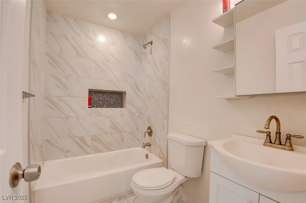 1123 Chapman, Las Vegas, NV 89104