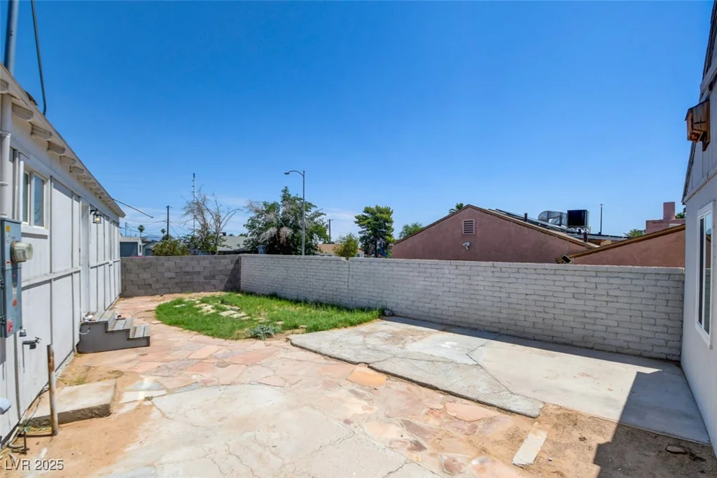 1123 Chapman, Las Vegas, NV 89104