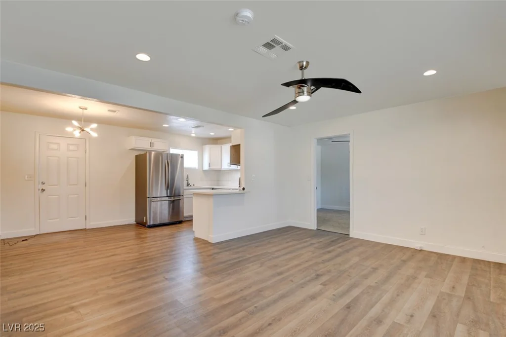 1123 Chapman, Las Vegas, NV 89104