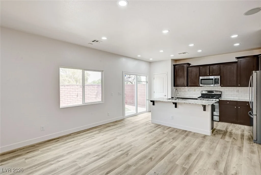 7372 Palo Real, Las Vegas, NV 89179