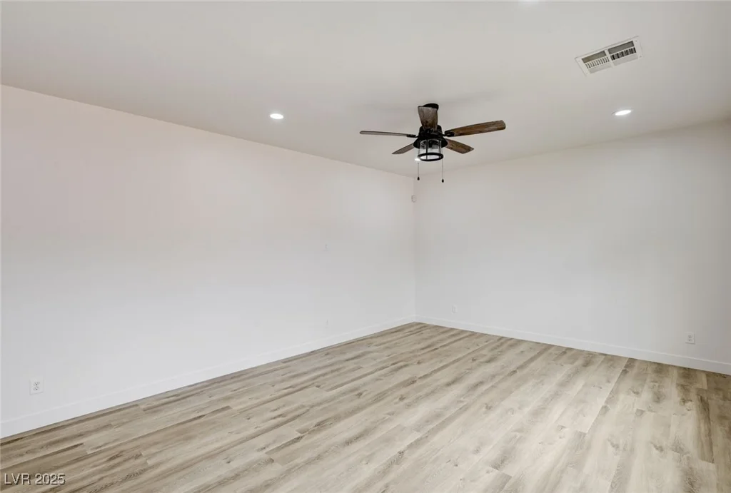 7372 Palo Real, Las Vegas, NV 89179