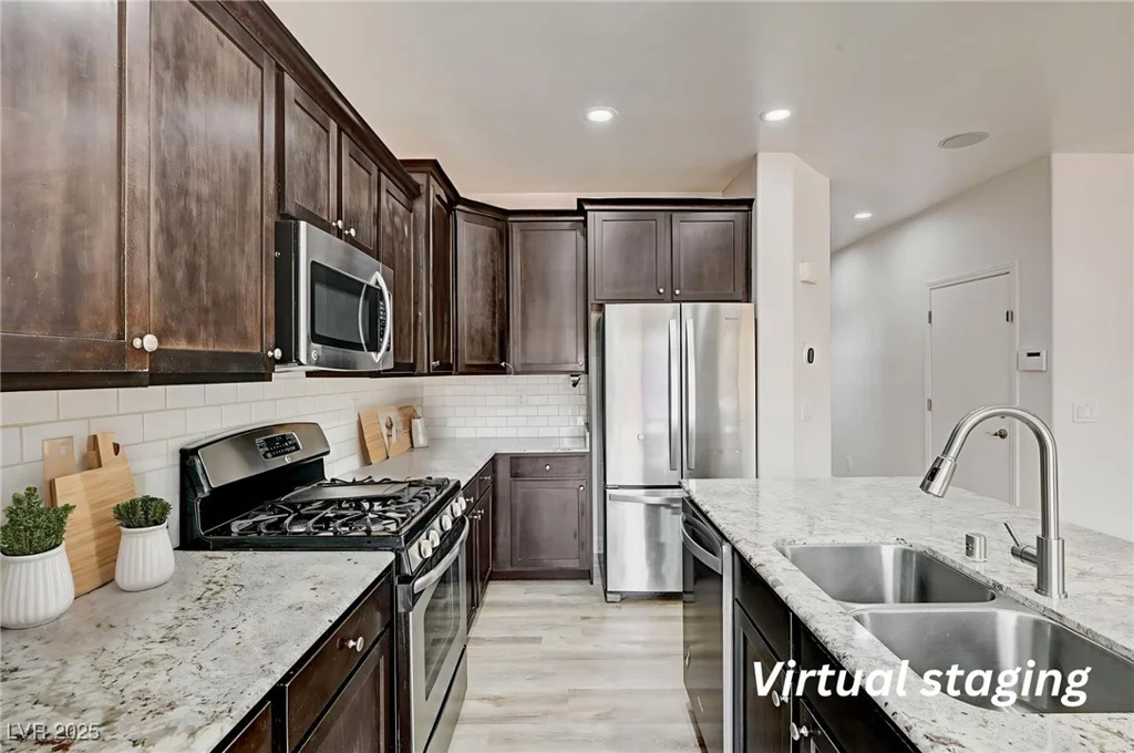 7372 Palo Real, Las Vegas, NV 89179