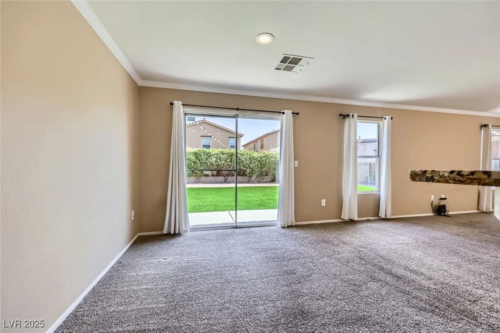 7382 Elbridge, Las Vegas, NV 89113