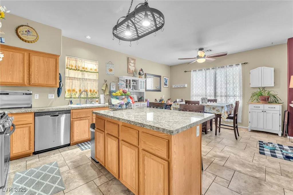 1476 Evening Song, Henderson, NV 89012