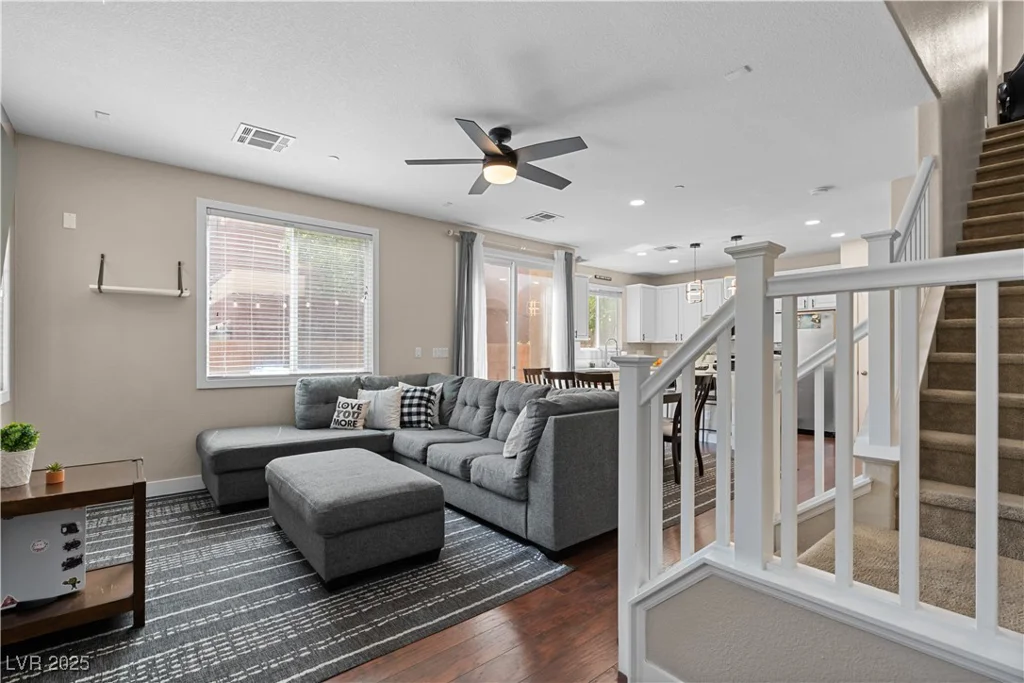 9053 Boston Springs, Las Vegas, NV 89149