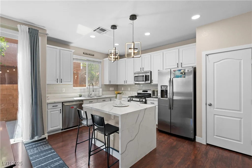 9053 Boston Springs, Las Vegas, NV 89149